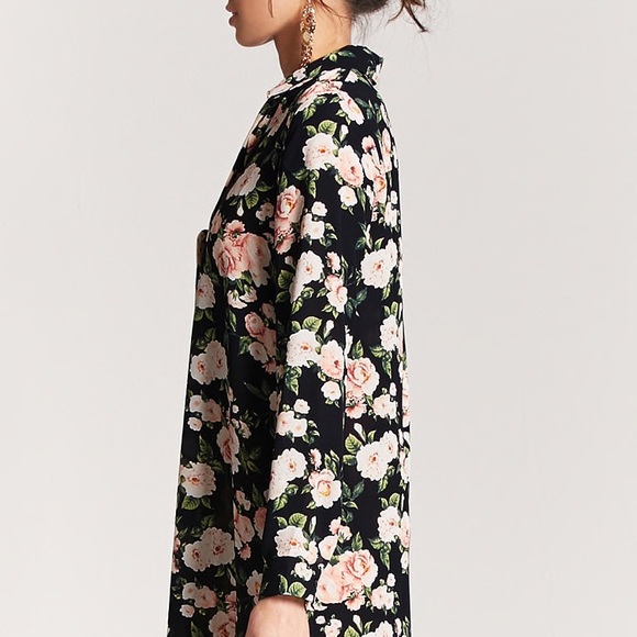 Floral blouse - Picture 3 of 4